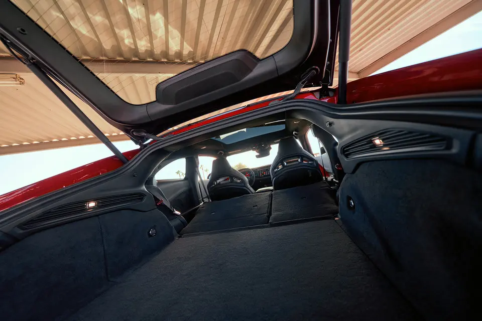 Dodge Charger Daytona 2025 Scat Pack Interior