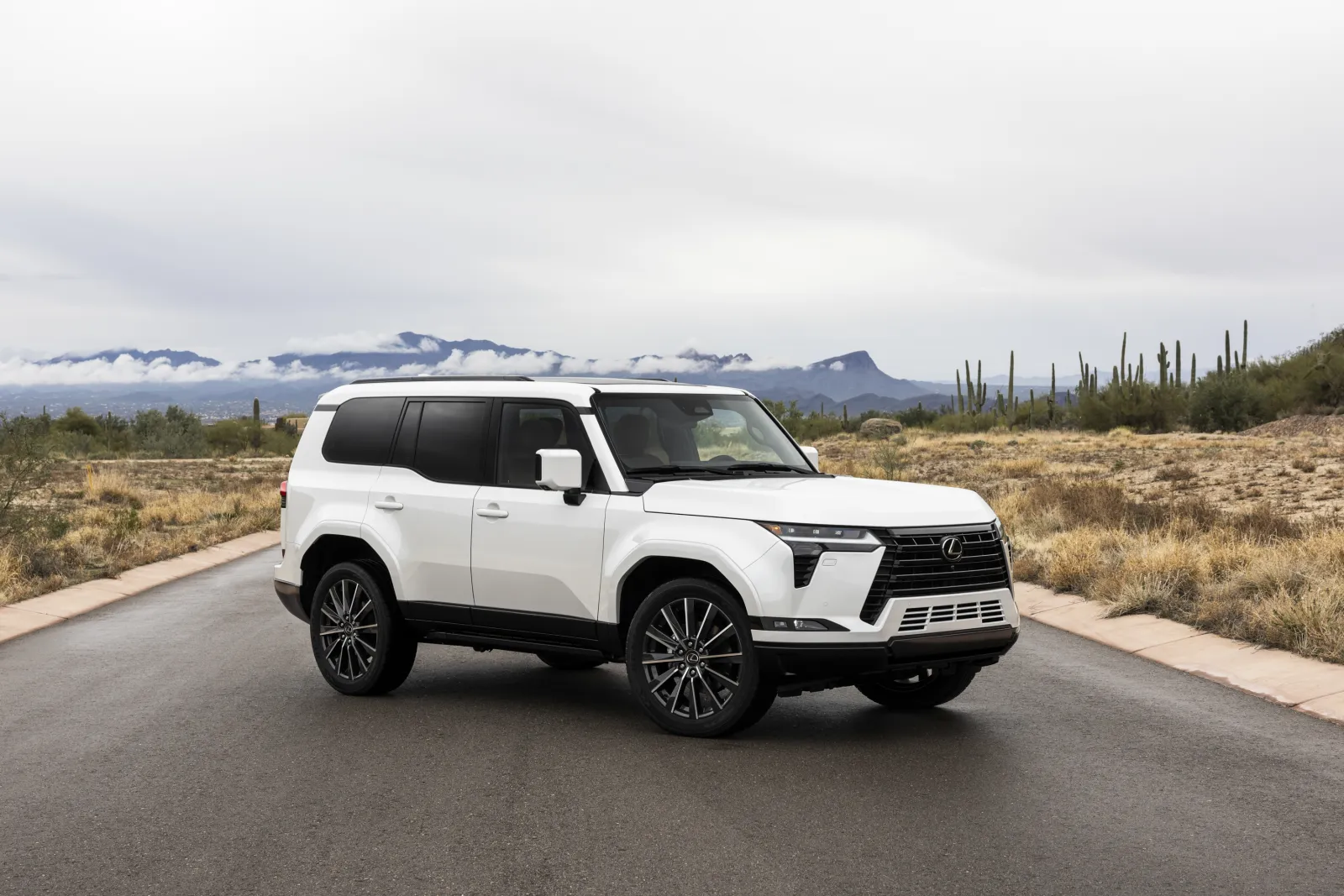 لكزس GX 2025 GX LUXURY+ خارجي