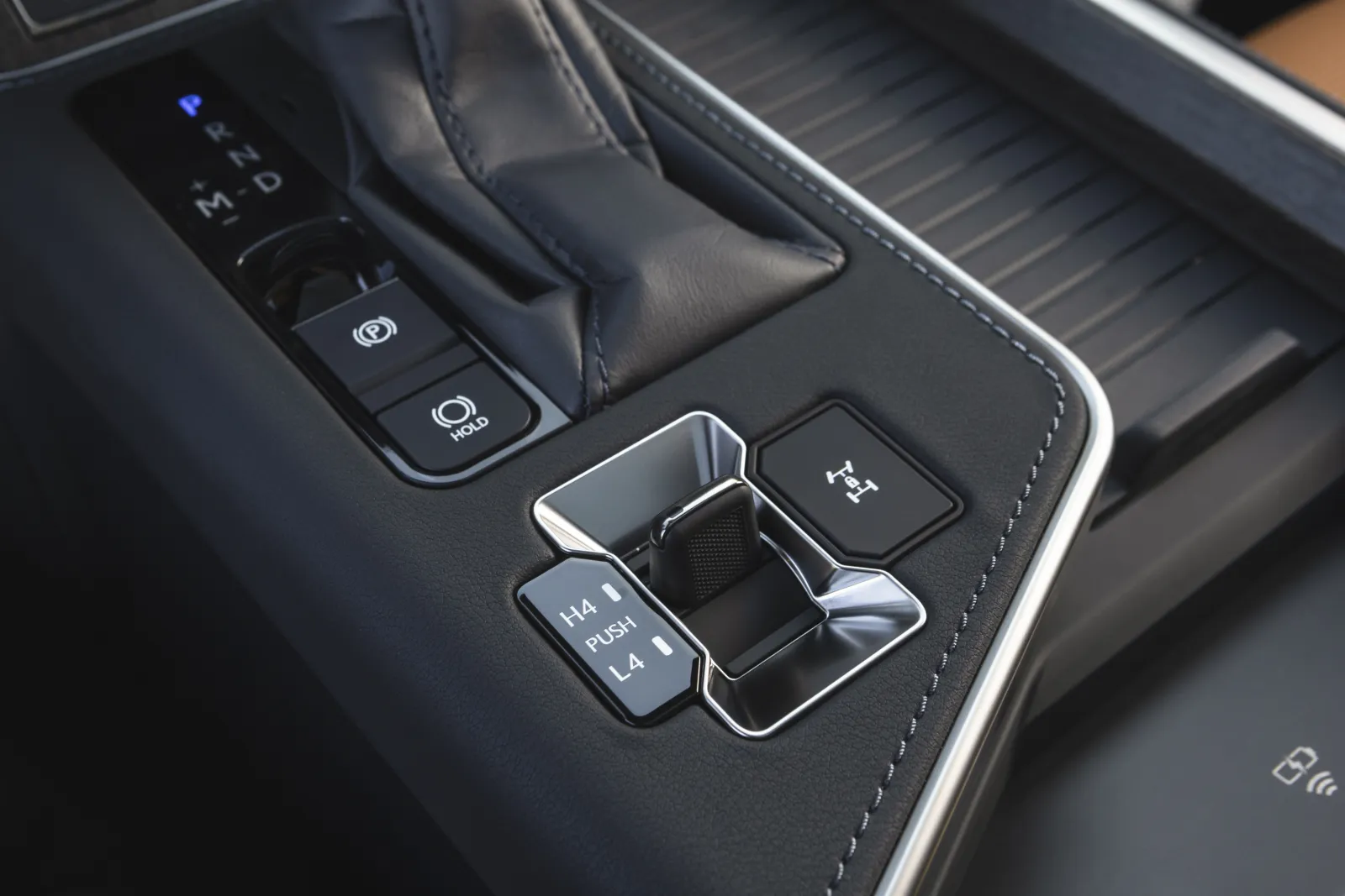 لكزس GX 2025 GX LUXURY+ داخلي
