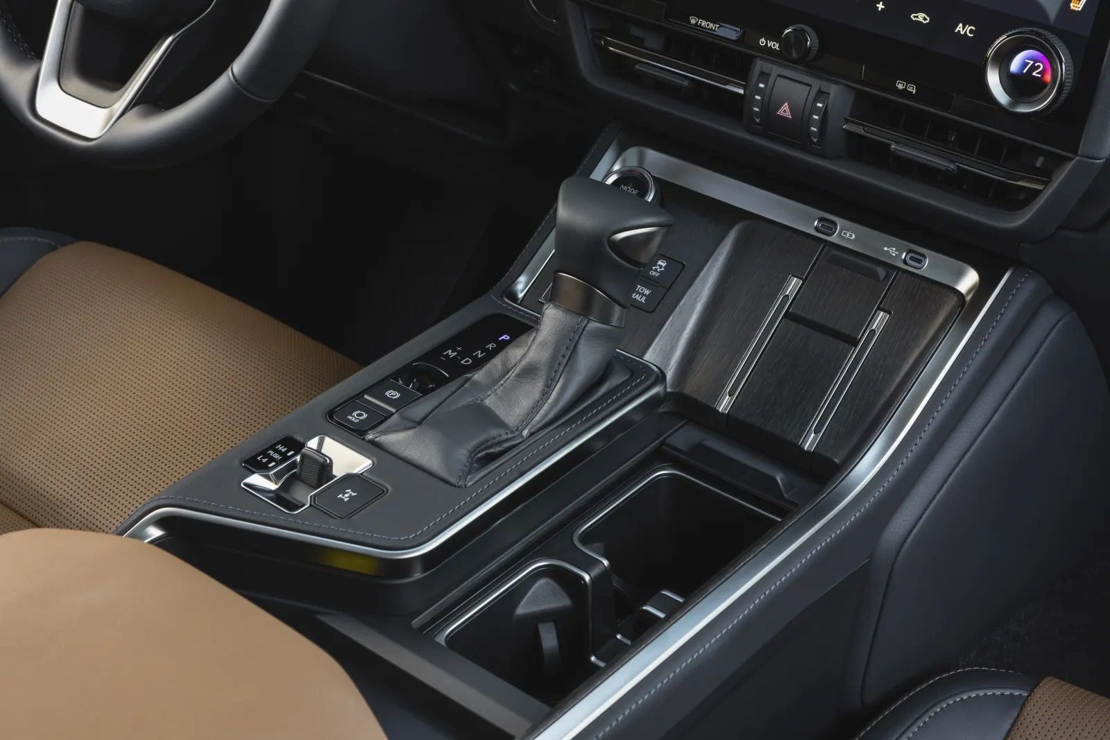 لكزس GX 2025 GX LUXURY+ داخلي