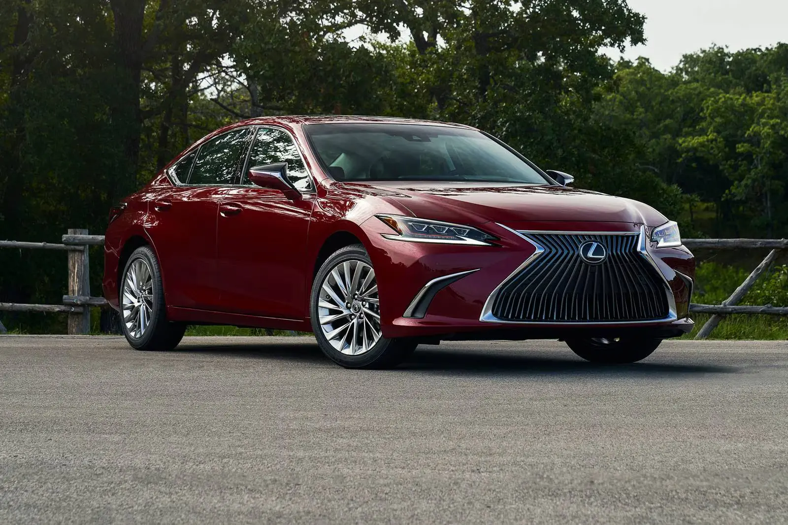Lexus ES 2025 ES 250 AWD Exterior