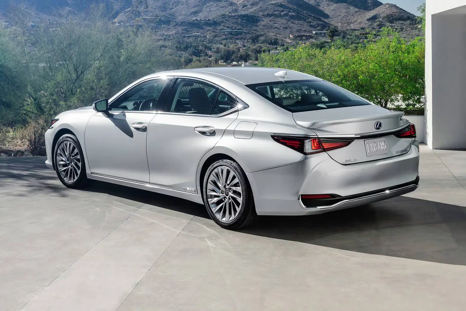 Lexus ES 2025 ES 250 AWD Exterior
