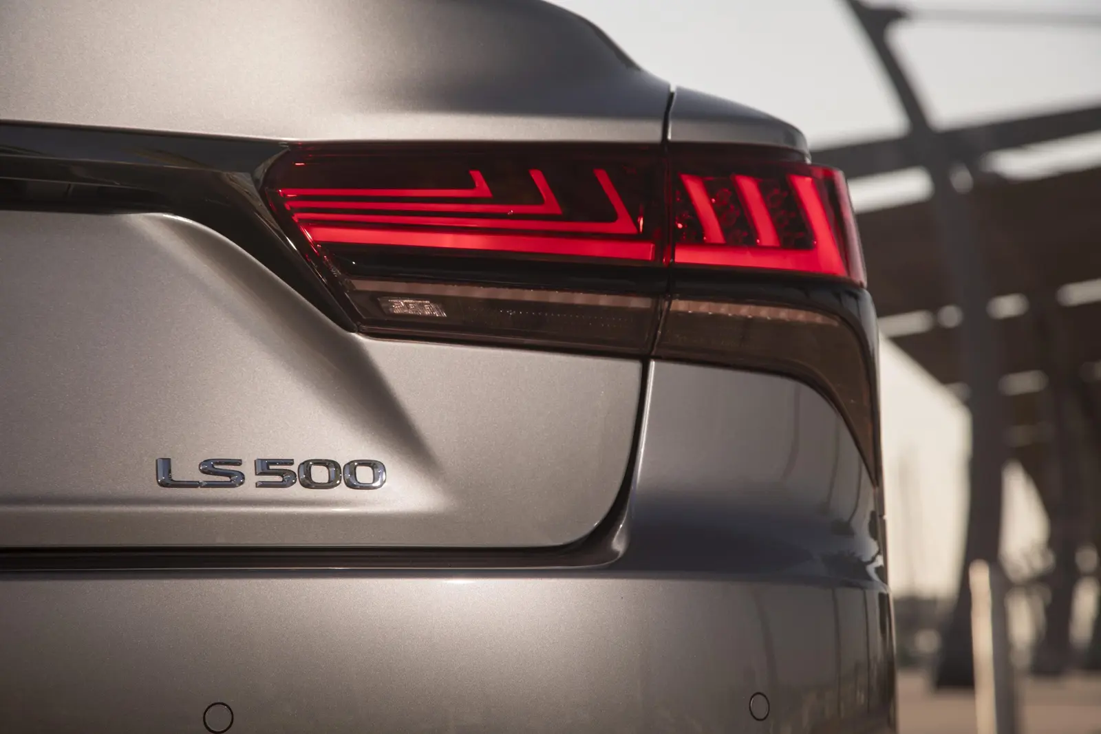 Lexus LS 2025 LS 500h Exterior