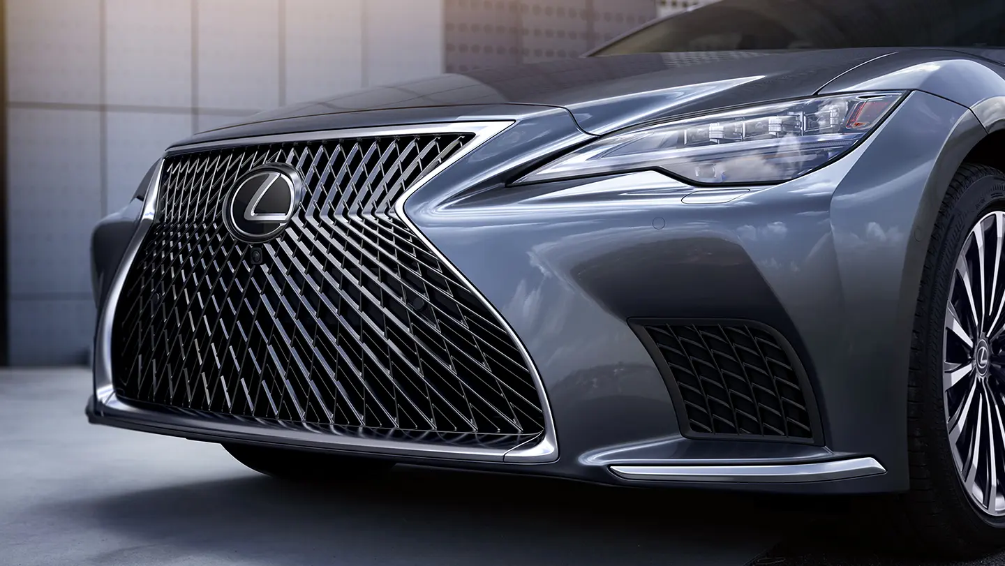 Lexus LS 2025 LS 500h Exterior