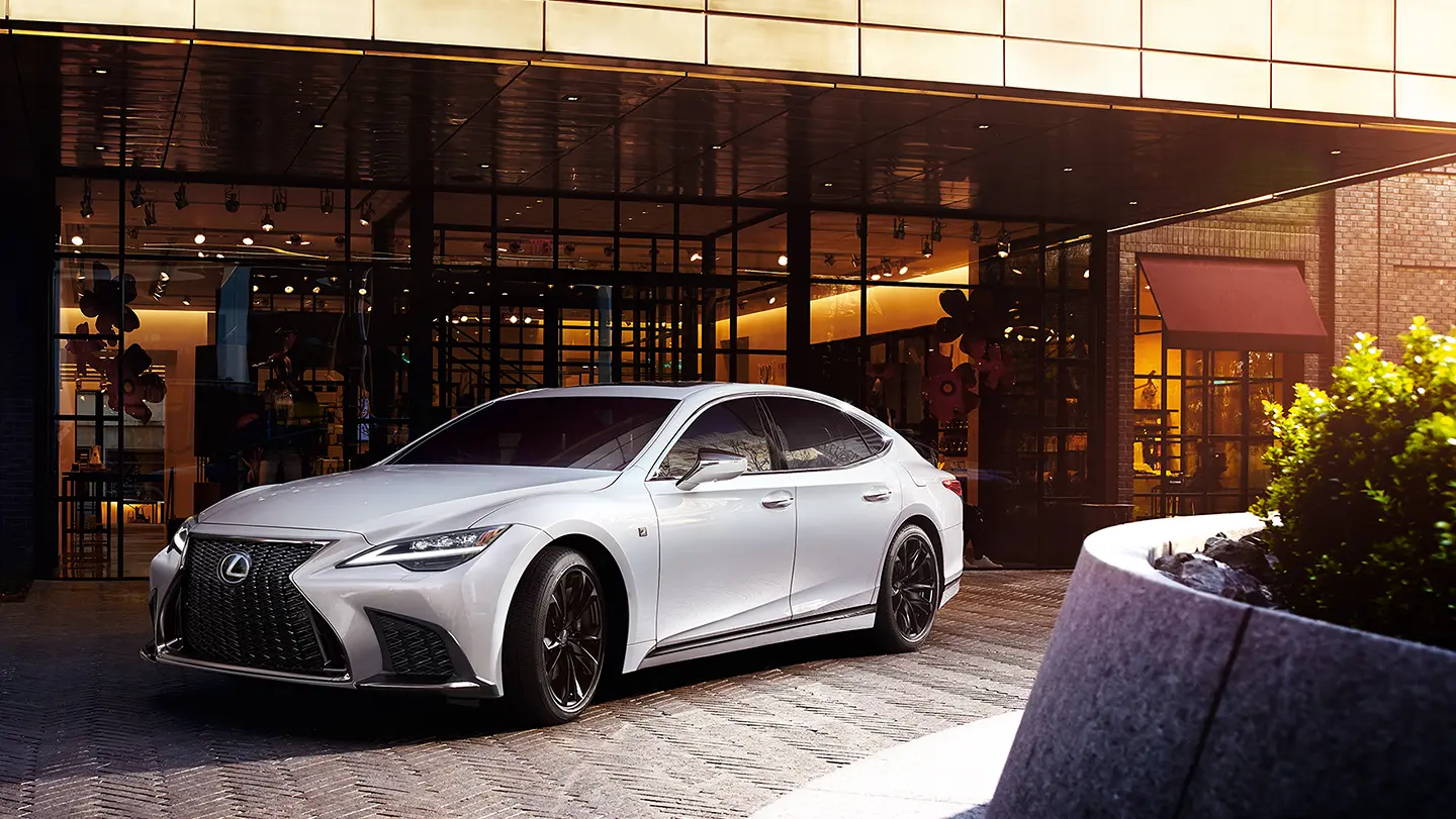 Lexus LS 2025 LS 500h Exterior
